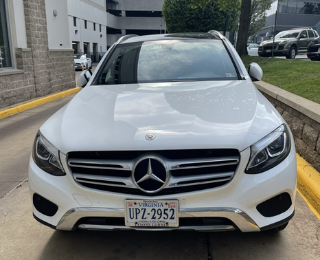 Photo 2 of 16 of 2019 Mercedes-Benz GLC 300 Base 4MATIC